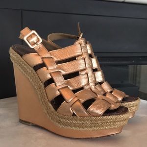 ➕Rose Gold Louboutin's!